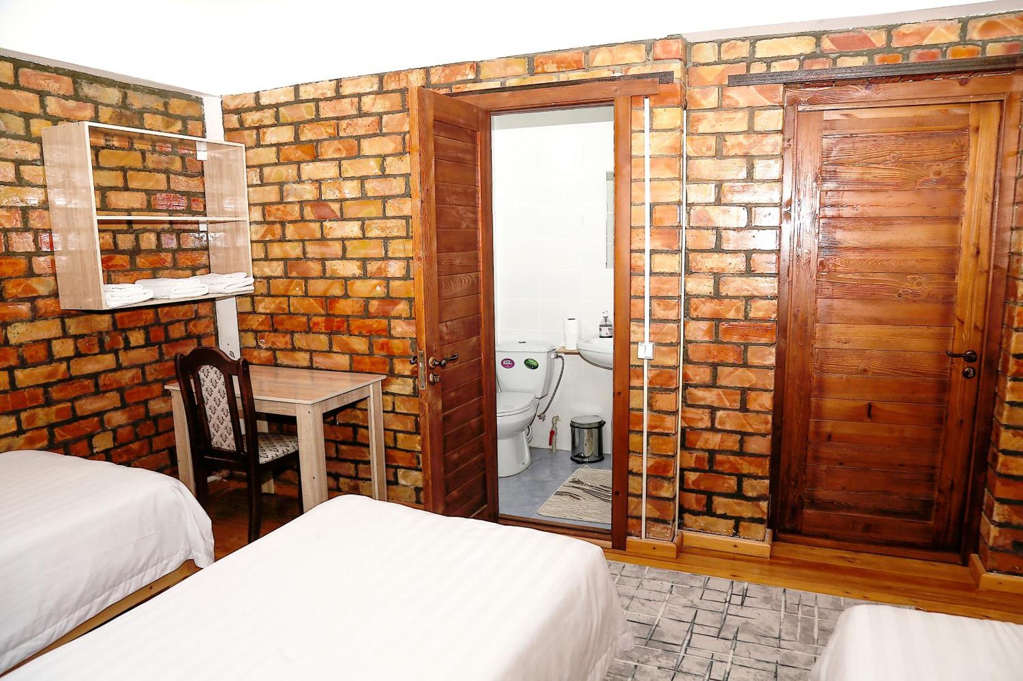 Hotel Good Night Jalal-Abad Exterior foto